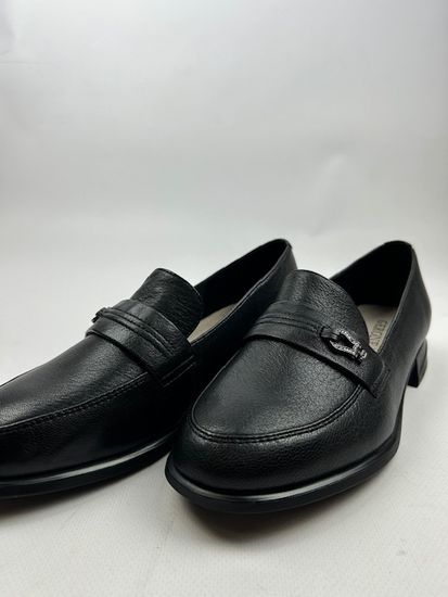 Лоферы женские