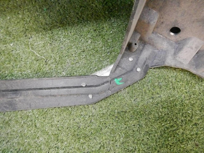 Кронштейн насадки глушителя BMW X5 G05 (18-23)