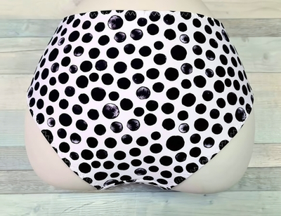 Плавки-слипы в горох (Размер: L) (Цвет: черный с белым)