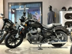 Royal Enfield Super Meteor 650 Astral Black, 2024