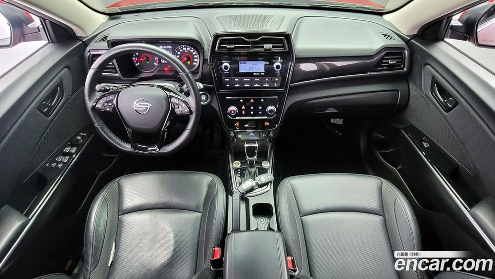 KG Mobility (Ssangyong) Very New Tivoli Бензин 1.5 2WD (05.2021)