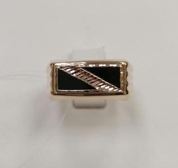 Кольцо из золота с фианитами