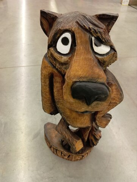 Волк "Заходи если что"