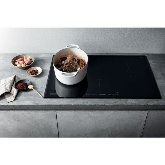 Индукционная варочная панель Hotpoint-Ariston KIS 841 F B