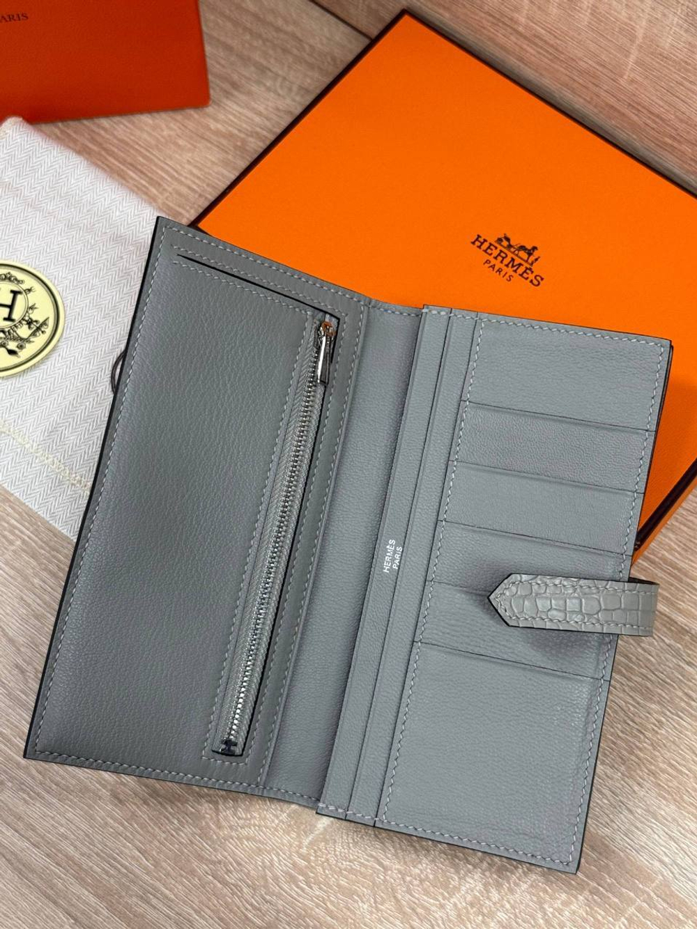 Кошелек Hermes из кожи крокодила