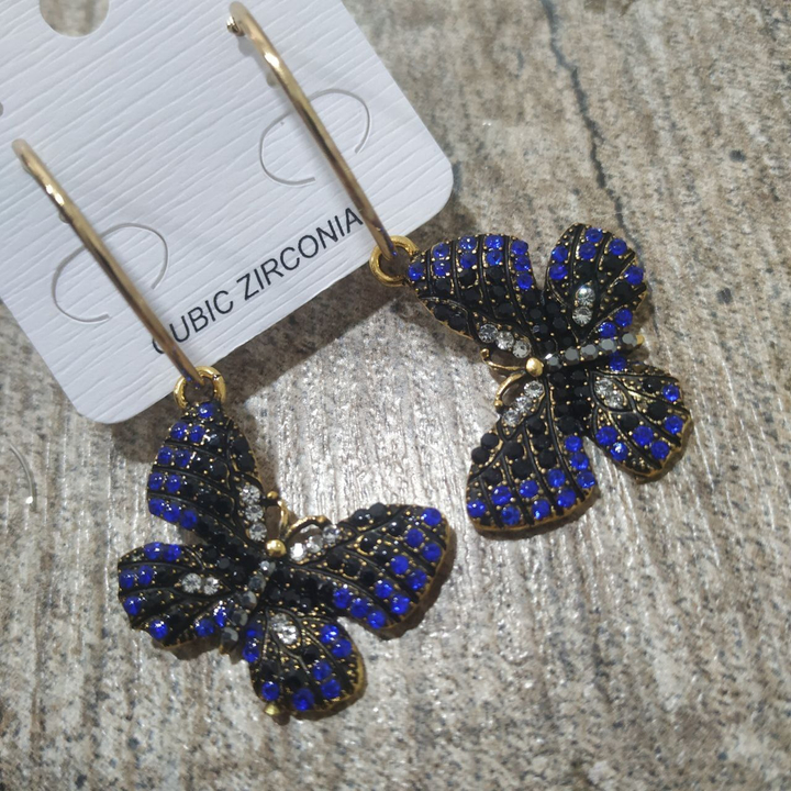 Серьги Бабочки на кольце большие в полете стразы цвет синий белый черный металл золотистый