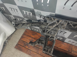 Панель передняя (телевизор) Hyundai Palisade (LX2) 64101S8000