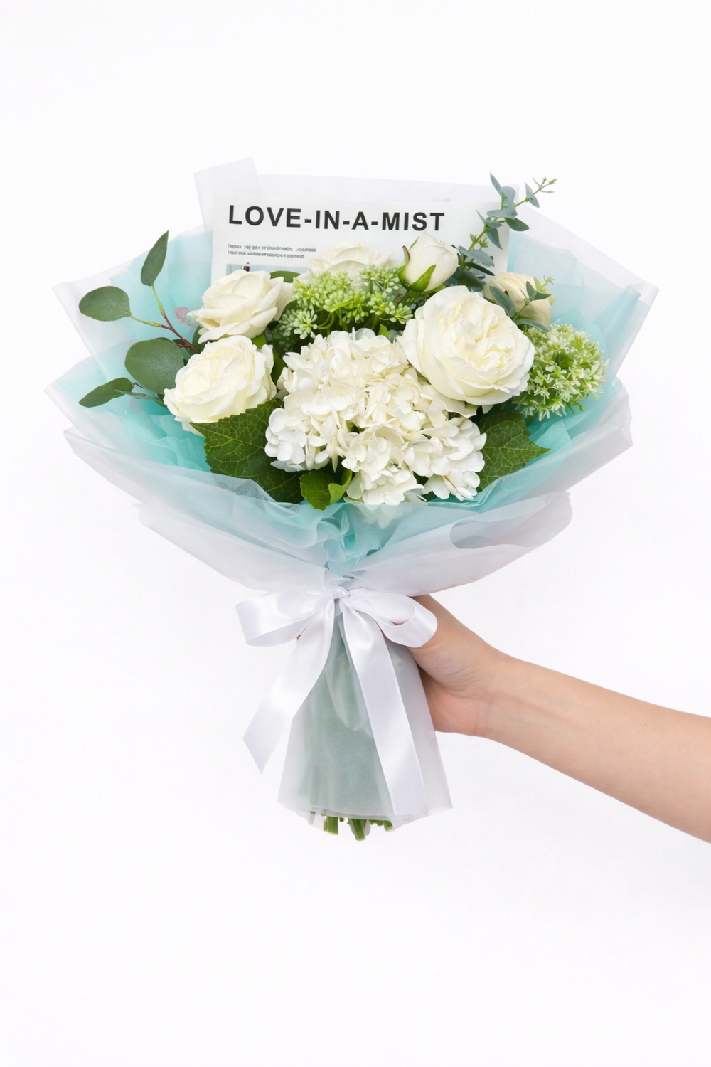 Быстро сборная упаковка в пленке. Форма №2 Коллекция "ГЛАМУР". Цвет: МАТОВАЯ пленка с ГОЛУБОЙ тишью. размер букета: h-50