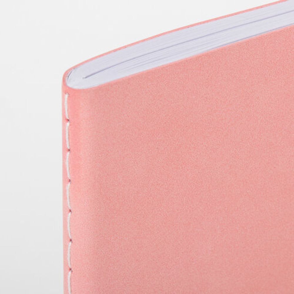 Тетрадь 60 л. без линовки обложка кожзам под замшу, сшивка, B5 (179х250мм), РОЗОВЫЙ, BRAUBERG CAPRISE, 403863