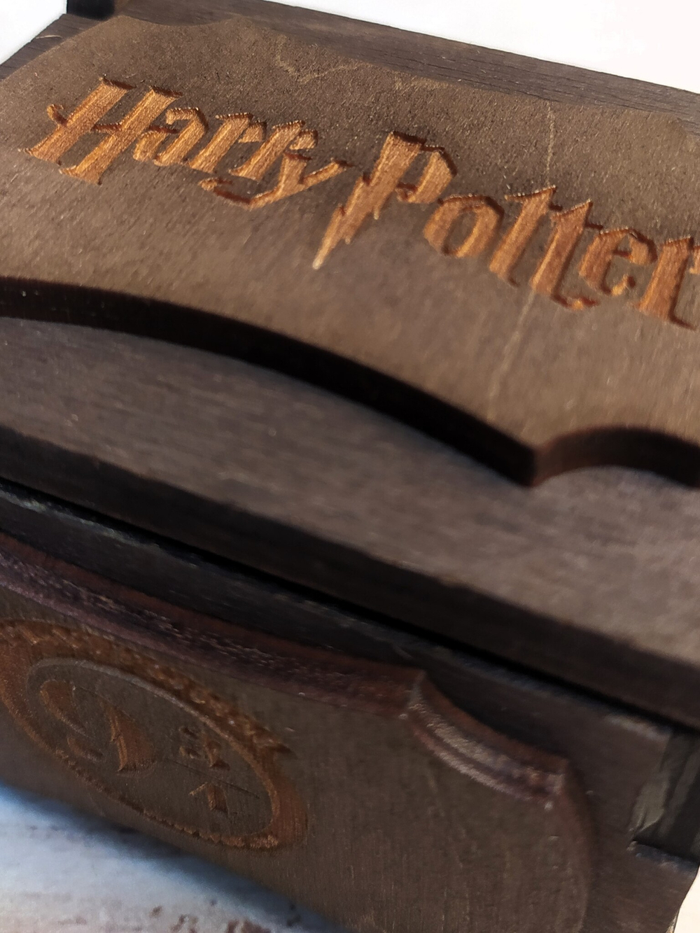 Музыкальная деревянная шкатулка-шарманка Harry Potter с мелодией из фильма Гарри Поттер