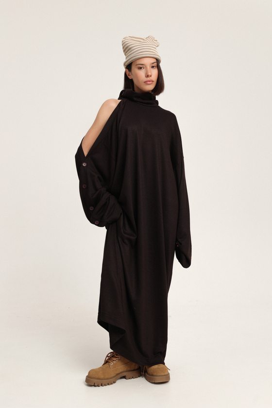 Платье трикотажное на пуговицах