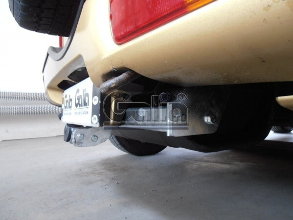 Фаркоп оцинкованный Galia S030A для Suzuki Grand Vitara 1998-2005, Suzuki Grand Vitara XL7 1998-2003(паспорт и сертификат в комплекте)(без электрики)