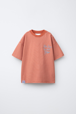 ZARA ФУТБОЛКА В ПОЛОСКУ С ВЫШИВКОЙ, ЧЕРЕПИЧНЫЙ