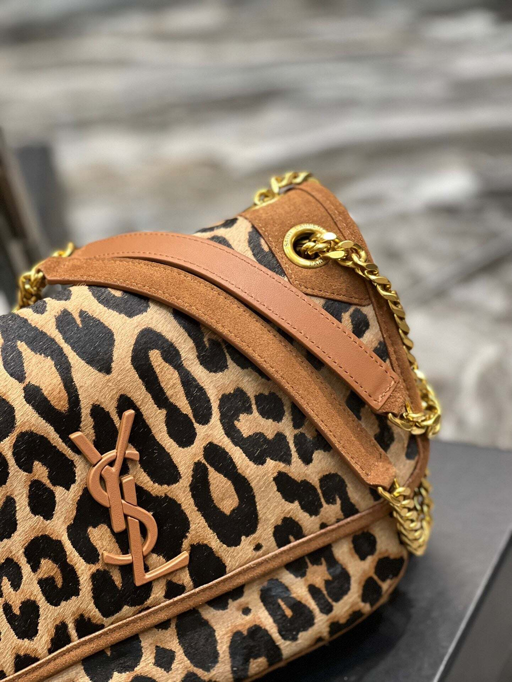 Yves Saint Laurent Niki 28 cm