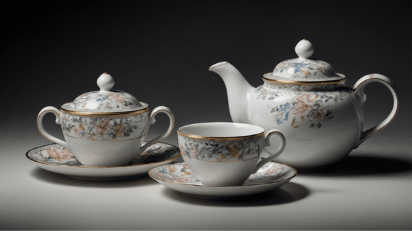 Как выбрать фарфоровую посуду для особых случаев