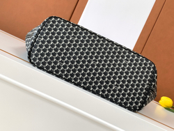 Moynat M Tote GM
