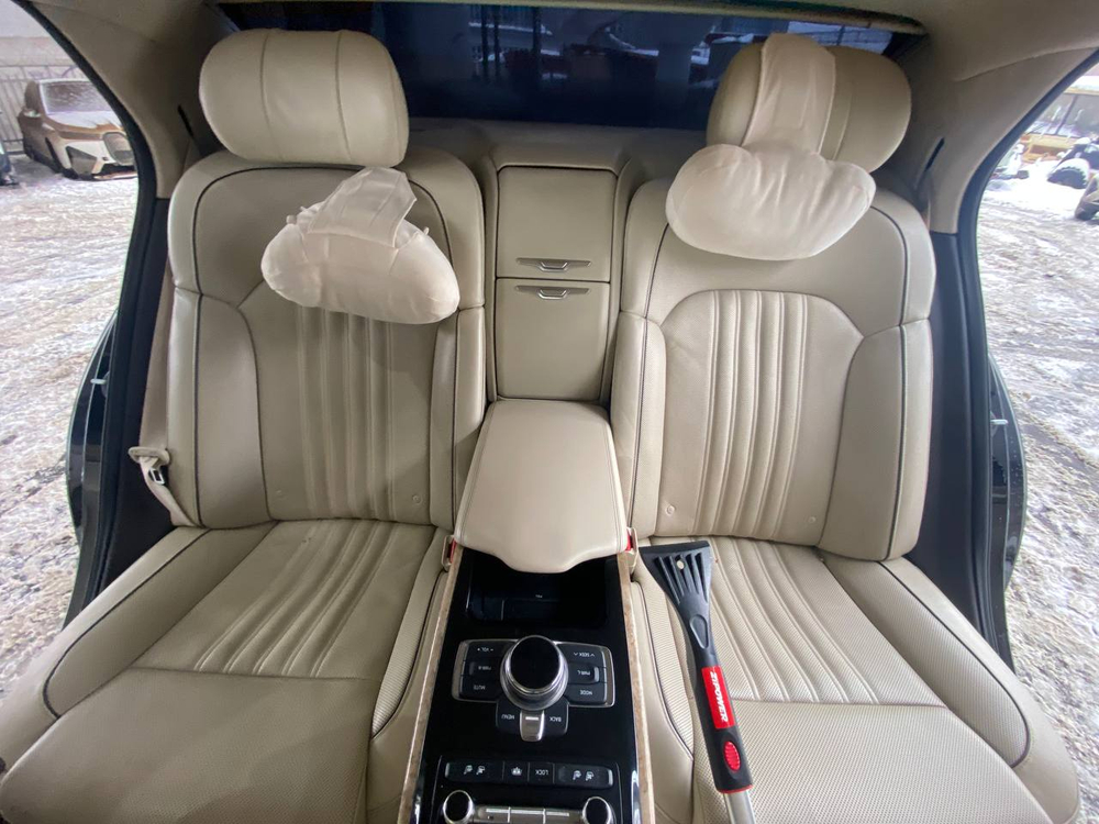 Genesis G90 Royal 5.0 T-GDI 8AT 4WD
