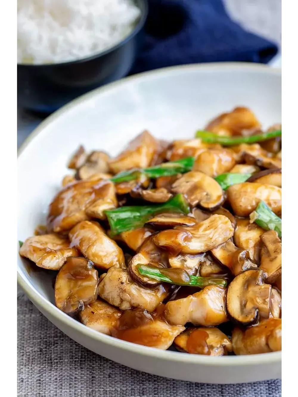 Маринованные шампиньоны острые в пряном соусе 250 г