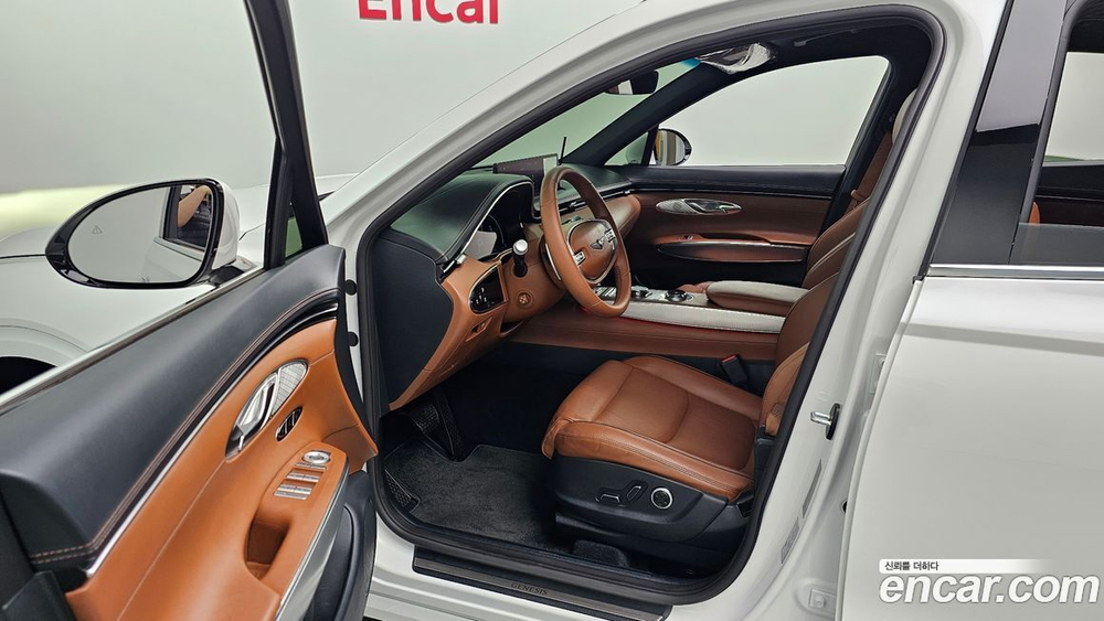 Genesis GV70 2.5T Бензин 2WD (11.2022)