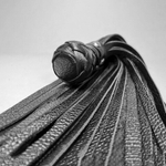 Плеть генитальная из натуральной кожи чёрная