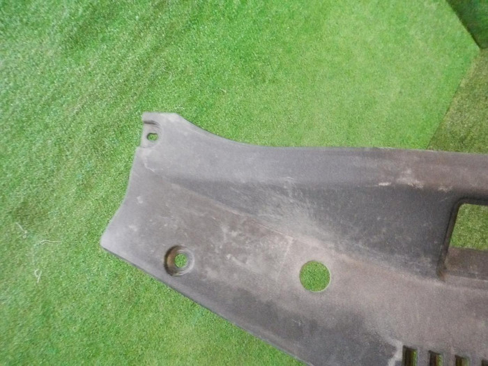 Кожух замка капота Toyota Camry xv70 (2017-н.в.)