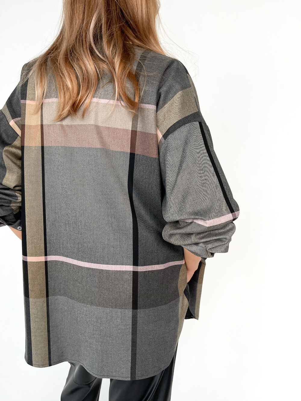 Рубашка в клетку графит 3