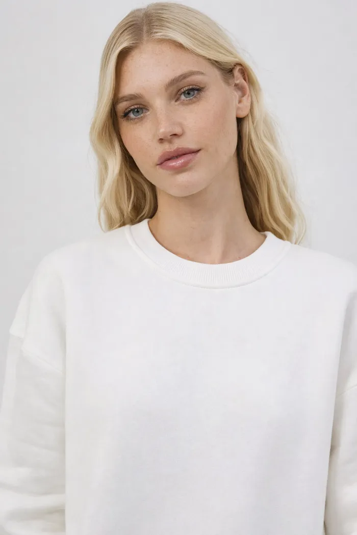 Утепленный свитшот кремового цвета