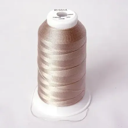 Нитки швейные капрон Russia 65к(40) 1000м, светло-бежевый [152]