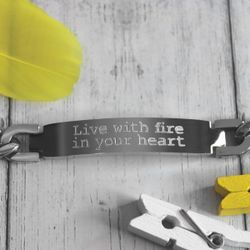 Стальной браслет с гравировкой на заказ