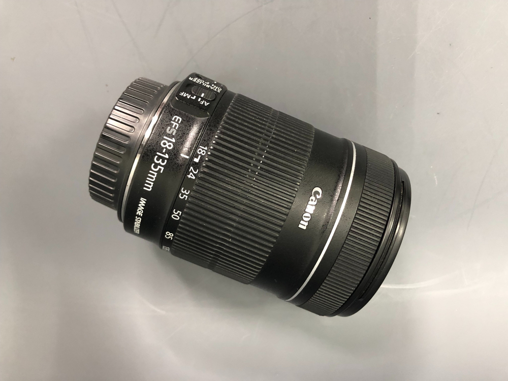 Canon EF-S 18-135mm 3.5-5.6 IS