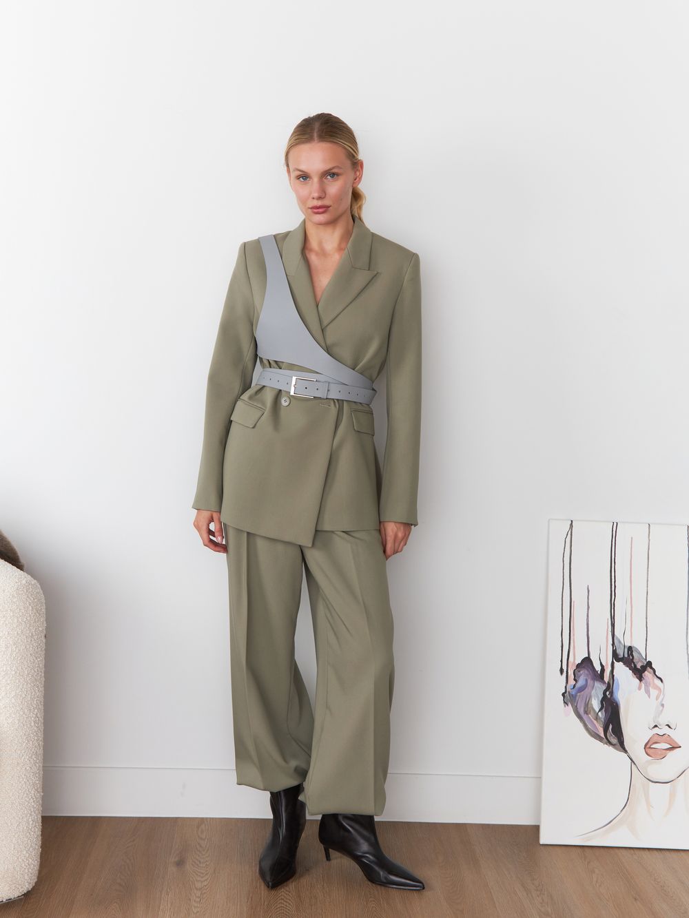 РЕМЕНЬ-ПОРТУПЕЯ SILVER GREY