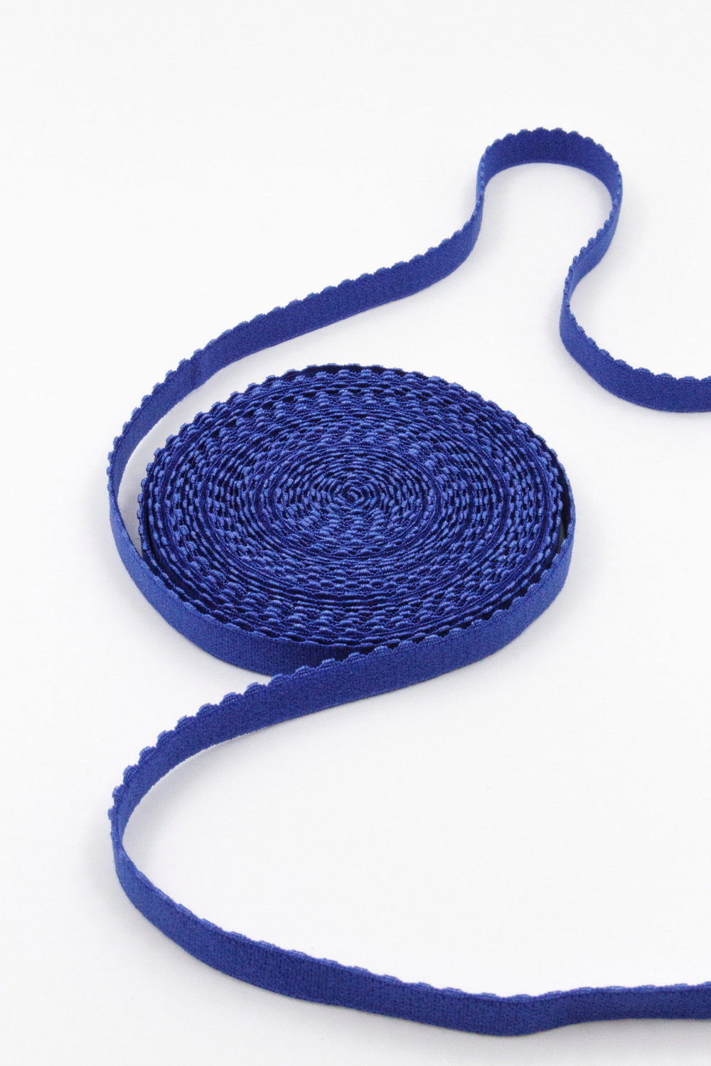 Резинка отделочная ультрамарин ажурная ширина 10 мм с учетом фестона