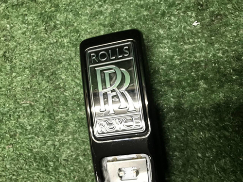 Указатель поворота Rolls-Royce Cullinan (18-нв)