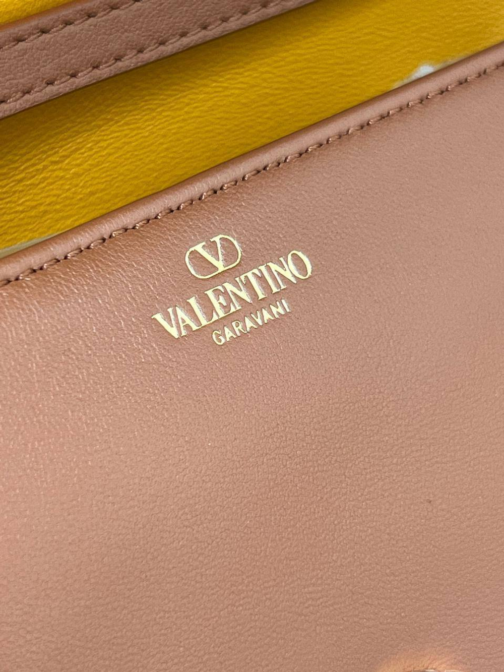 Сумка Valentino