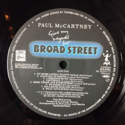 Винтажная виниловая пластинка LP Paul McCartney Give My Regards To Broad Street (Japan 1984) (Obi) (Poster) Silly Love Songs