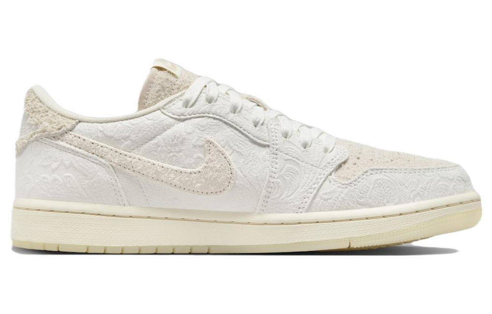 Кроссовки Chris Paul X Jordan Air Jordan 1 Low Og "Light Cream And Sail" Pu Pe