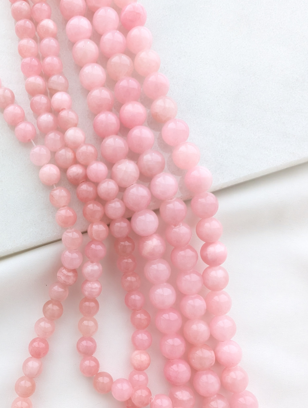 Нефрит розовый