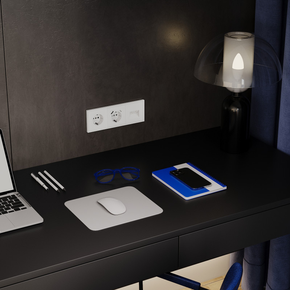 Розетка встраиваемая VOLTUM S70 с заземлением 16А, (белый матовый)