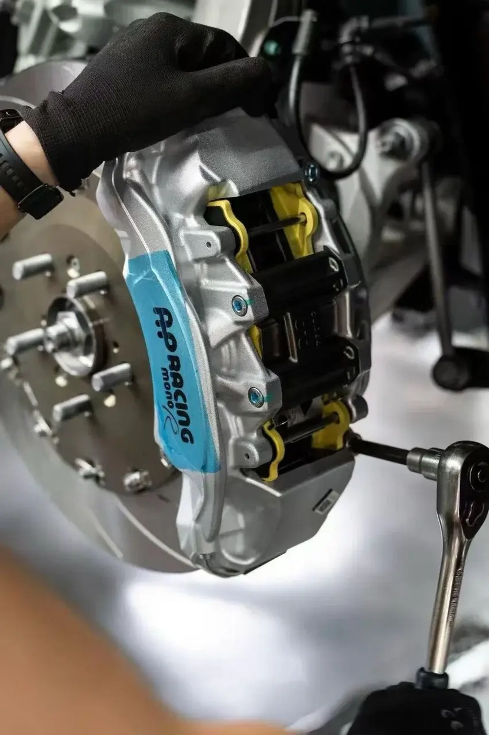 Усиленная тормозная система для Aito M8 2025+ Айто тормоза колодки тормозной диск суппорт