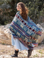 Палантин теплый с орнаментом Навахо