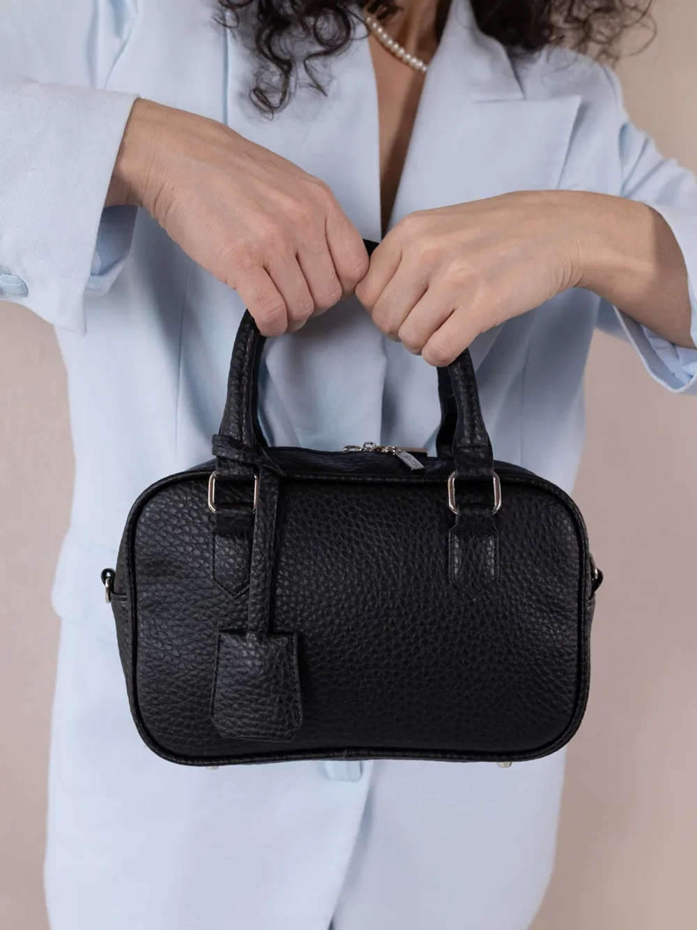 Сумка через плечо маленькая с двумя ручками