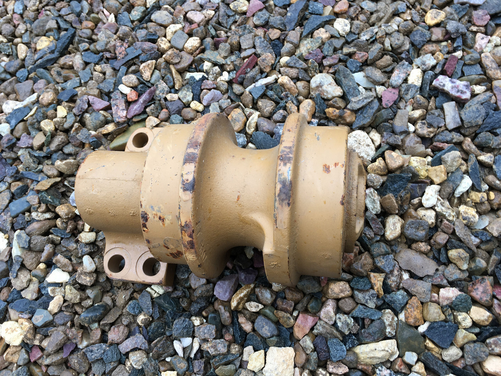 Каток поддерживающий ZX200 DCF (Корея)