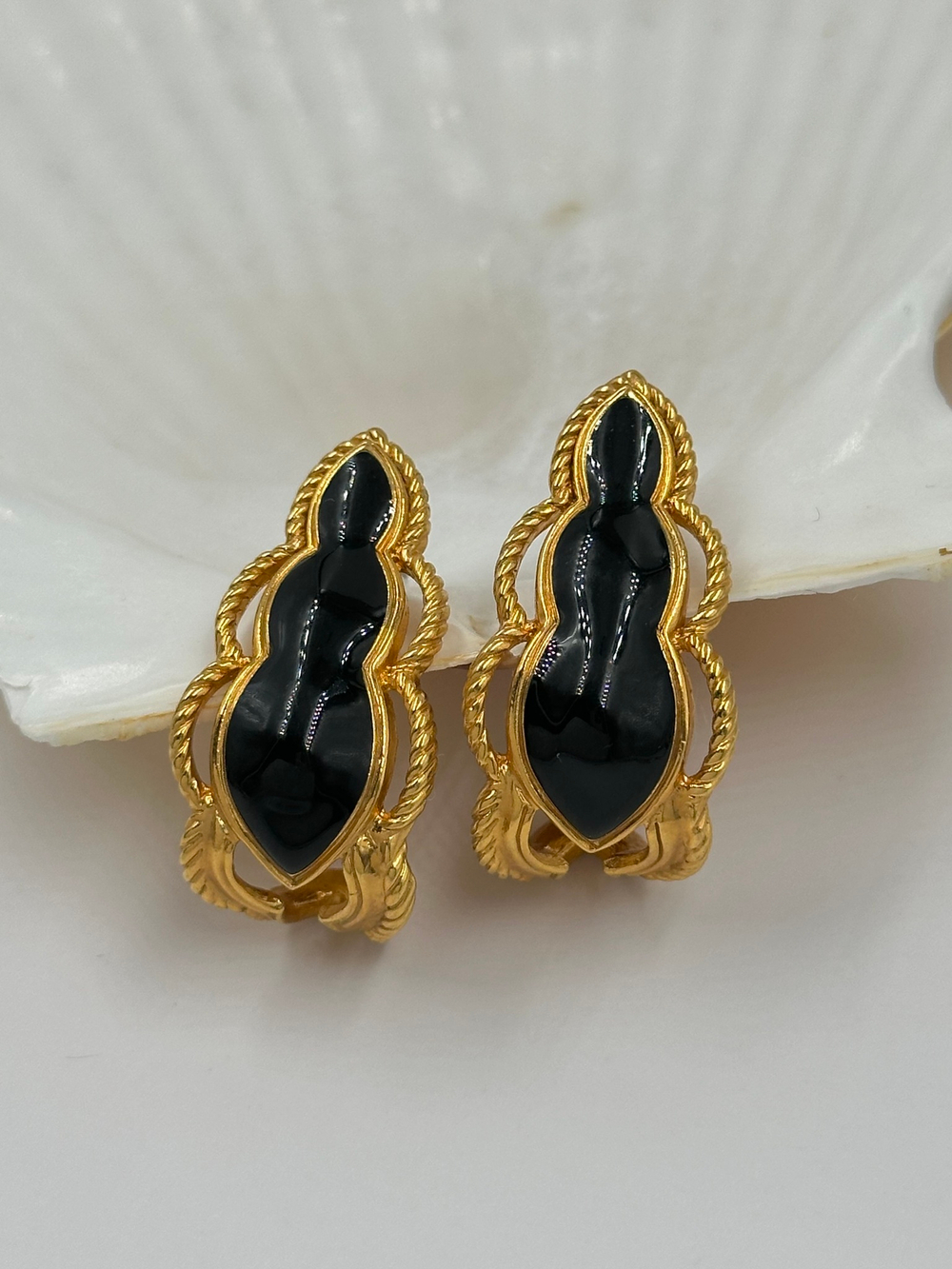 Серьги с чёрной эмалью Avon