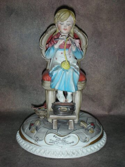 Статуэтка. Фарфор. Ранние работы. Capodimonte. Италия