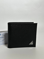 Кошелёк Prada