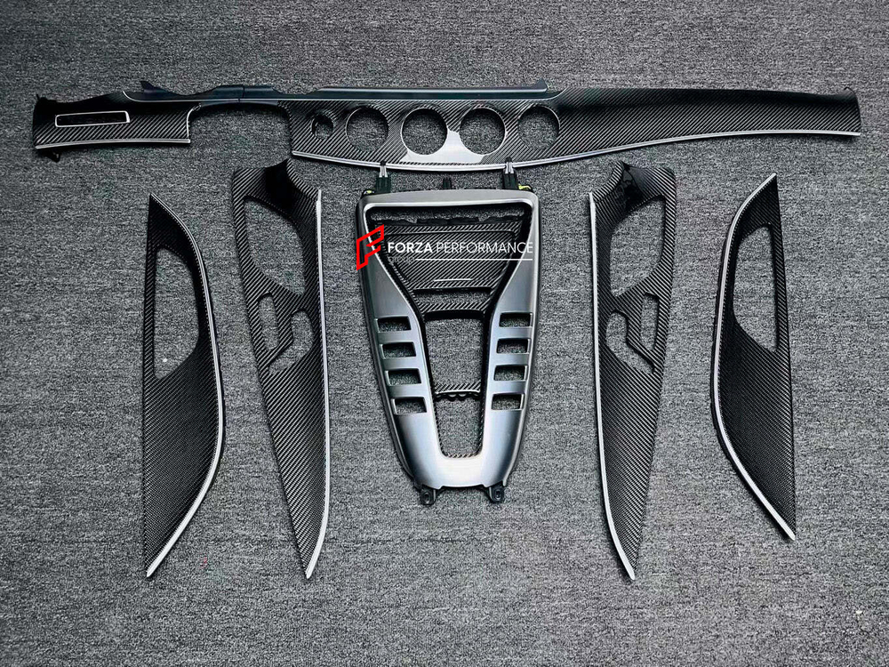 Карбоновые детали интерьера для MERCEDES BENZ AMG GT 4 DOORS X290 АМГ Мерседес Бенц
