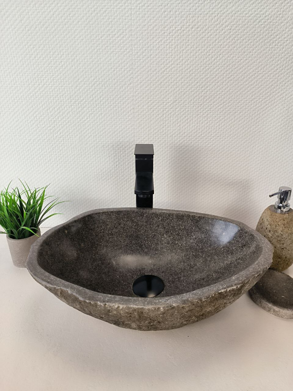 Раковина из речного камня RS-65986 46х33х14 из натурального камня