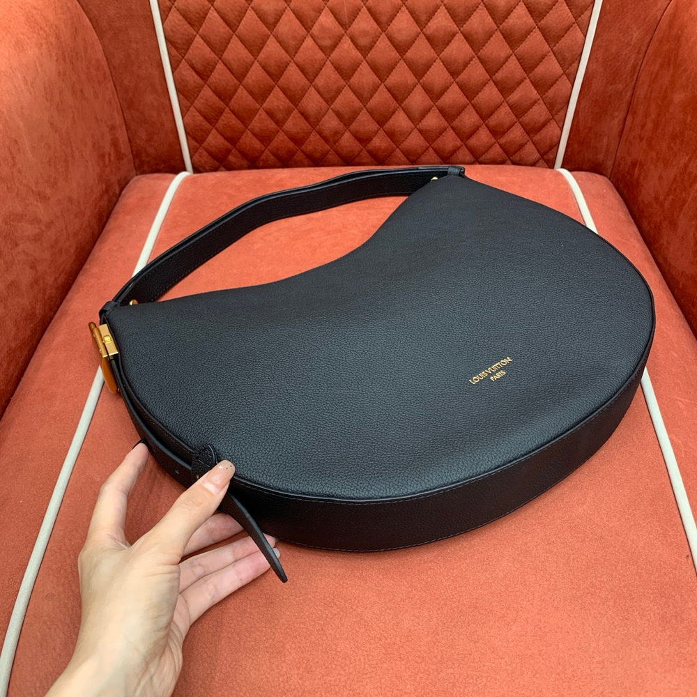 Louis Vuitton Low Key Cookie MM