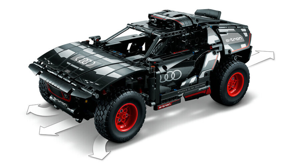Конструктор LEGO Technic 42160 Audi RS Q e-tron