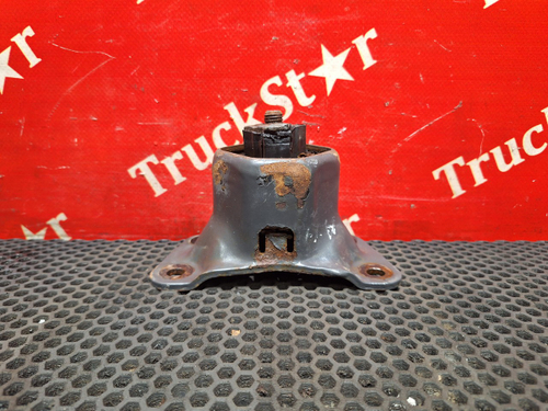 Кронштейн ящика акб 2018г.